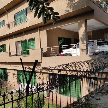The Travelers Den Islamabad Exterior foto