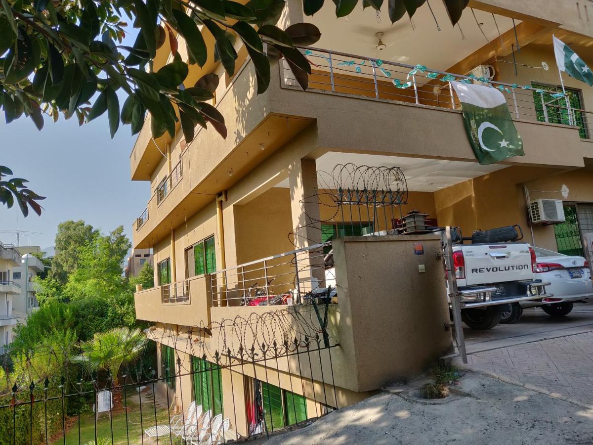 The Travelers Den Islamabad Exterior foto
