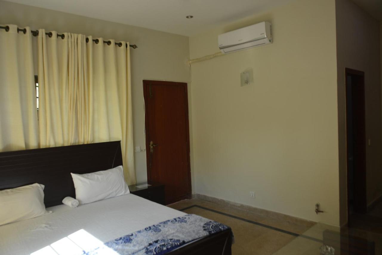 The Travelers Den Islamabad Exterior foto