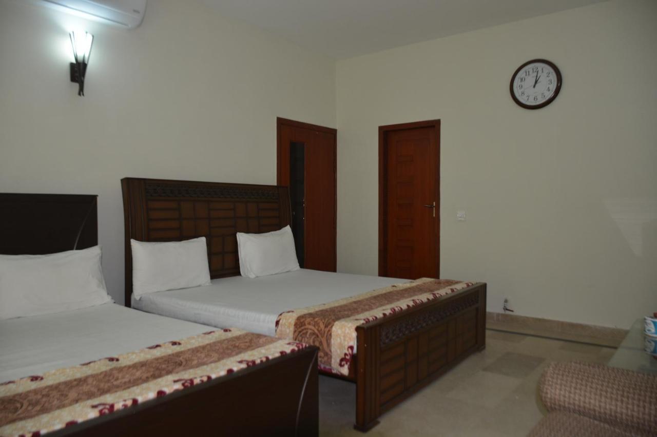 The Travelers Den Islamabad Exterior foto