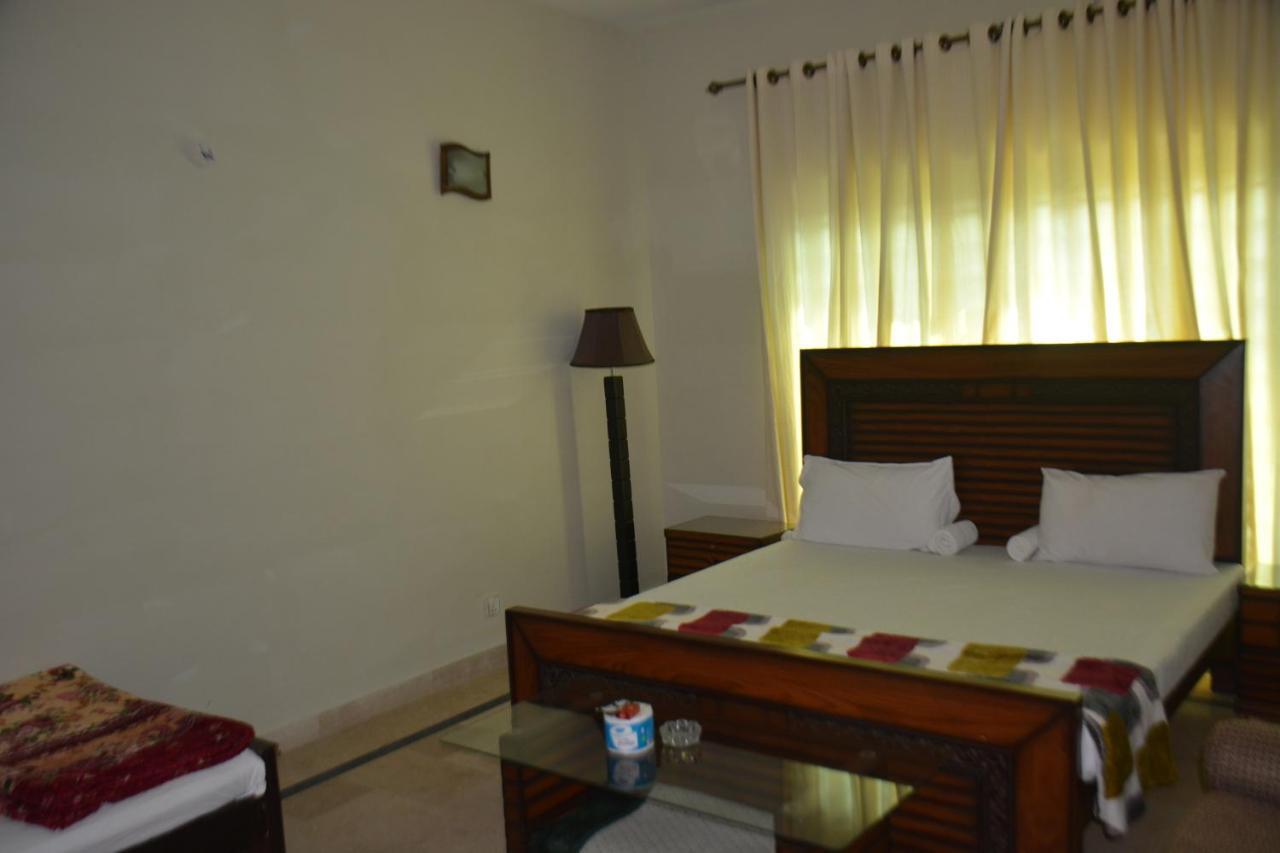 The Travelers Den Islamabad Exterior foto