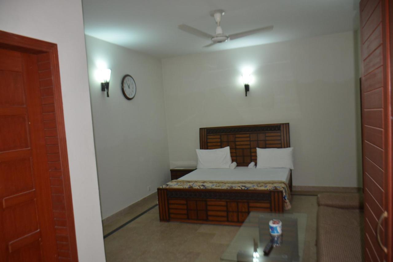 The Travelers Den Islamabad Exterior foto